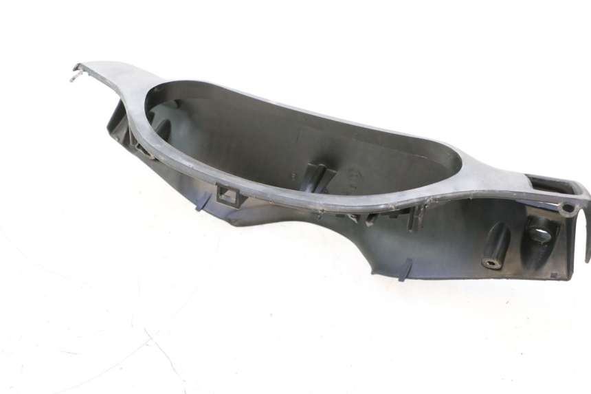 photo de COUVRE GUIDON ARRIERE PIAGGIO TYPHOON 50 (2000 - 2009) - Pièce contrôlée