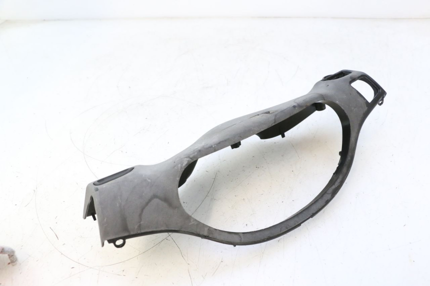 photo de COUVRE GUIDON ARRIERE PIAGGIO TYPHOON 50 (2000 - 2009) - Gros plan technique