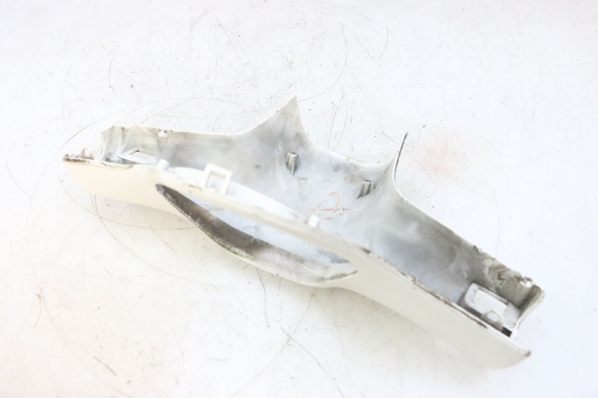 photo de COUVRE GUIDON ARRIERE PIAGGIO VESPA GTS SUPER IE 125 (2009 - 2016) - Autre angle de vue