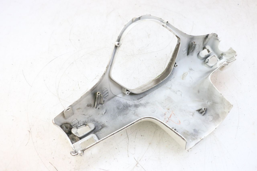 photo de COUVRE GUIDON ARRIERE PIAGGIO VESPA GTS SUPER IE 125 (2009 - 2016) - Vue d’ensemble