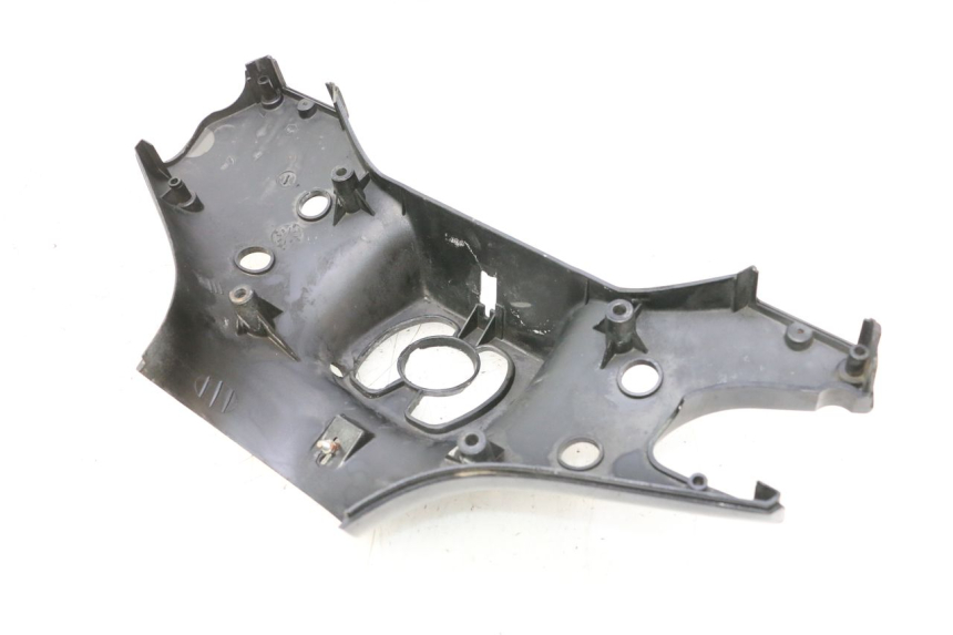 photo de COUVRE GUIDON ARRIERE PIAGGIO VESPA PK FL 2T 50 (1990 - 1996) - Points de fixation