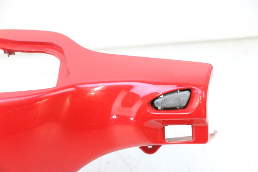 photo de COUVRE GUIDON ARRIERE PIAGGIO VESPA S 2T 50 (2007 - 2014) - Détail de la pièce