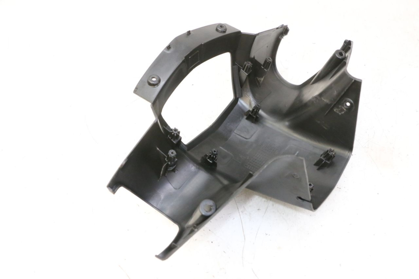 photo de COUVRE GUIDON ARRIERE PEUGEOT VIVACITY NEW 4T 50 (2008 - 2017)