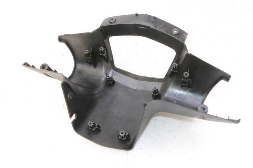 photo de COUVRE GUIDON ARRIERE PEUGEOT VIVACITY NEW 4T 50 (2008 - 2017)