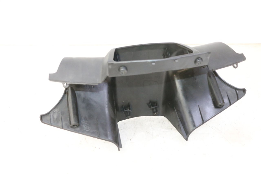 photo de COUVRE GUIDON ARRIERE PEUGEOT VIVACITY NEW 4T 50 (2008 - 2017)