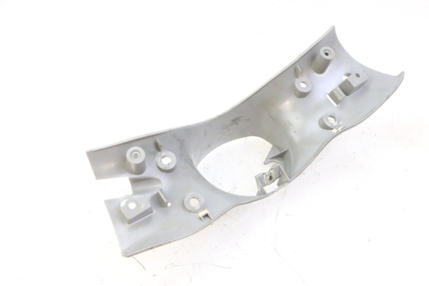 photo de COUVRE GUIDON ARRIERE YAMAHA WHY 50 (1998 - 2000)