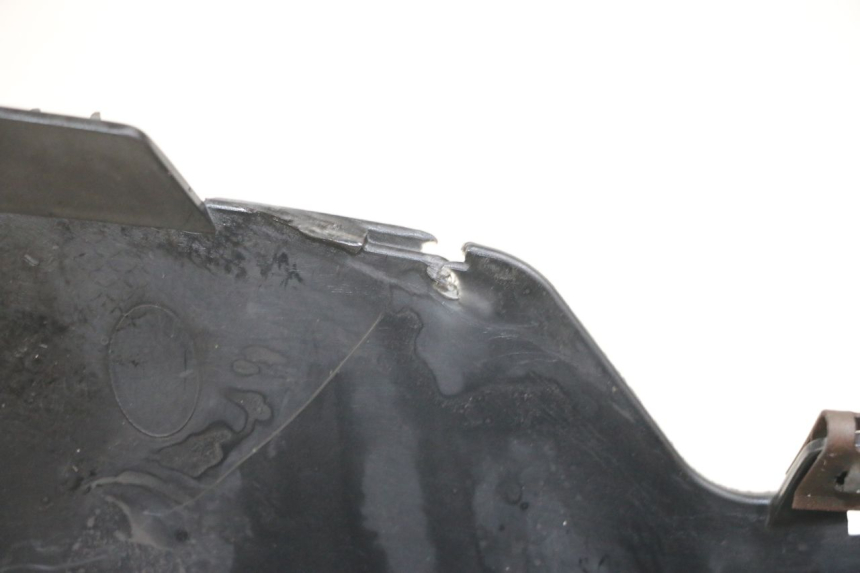 photo de COUVRE GUIDON ARRIERE YAMAHA XMAX X-MAX 125 (2006 - 2009)