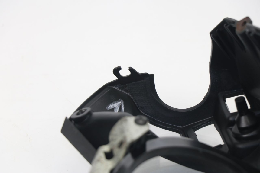 photo de COUVRE GUIDON ARRIERE PIAGGIO X7 125 (2007 - 2013)