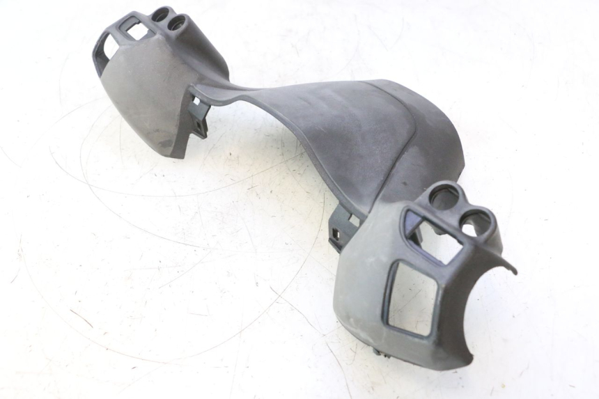 photo de COUVRE GUIDON ARRIERE PIAGGIO X8 STREET 125 (2006 - 2007) - Zoom état d’usage