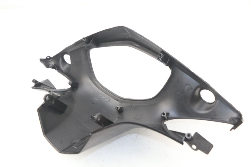 photo de COUVRE GUIDON ARRIERE YAMAHA CYGNUS X 125 (2004 - 2007)