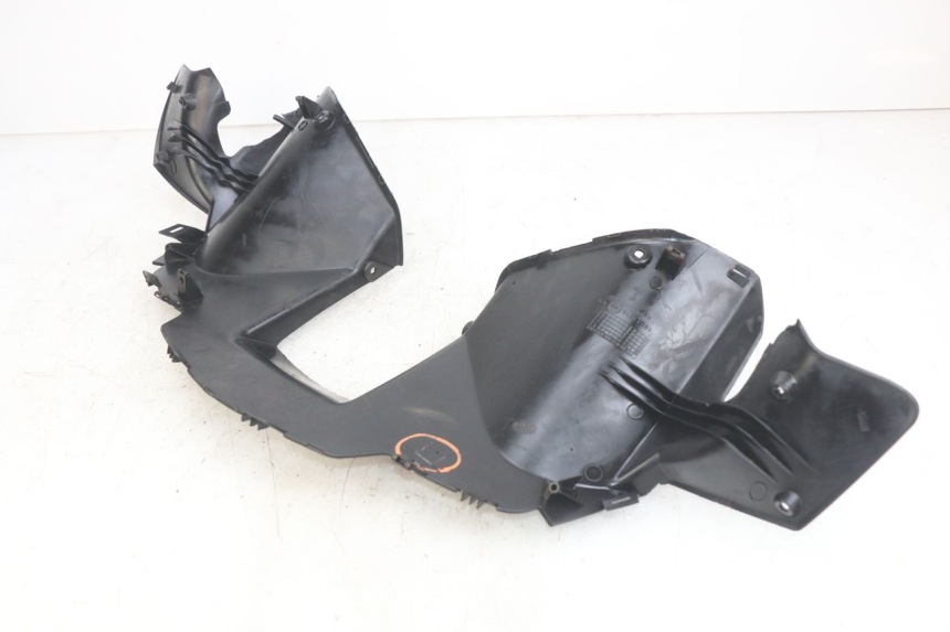 photo de COUVRE GUIDON ARRIERE YAMAHA X-MAX XMAX 250 (2006 - 2009)