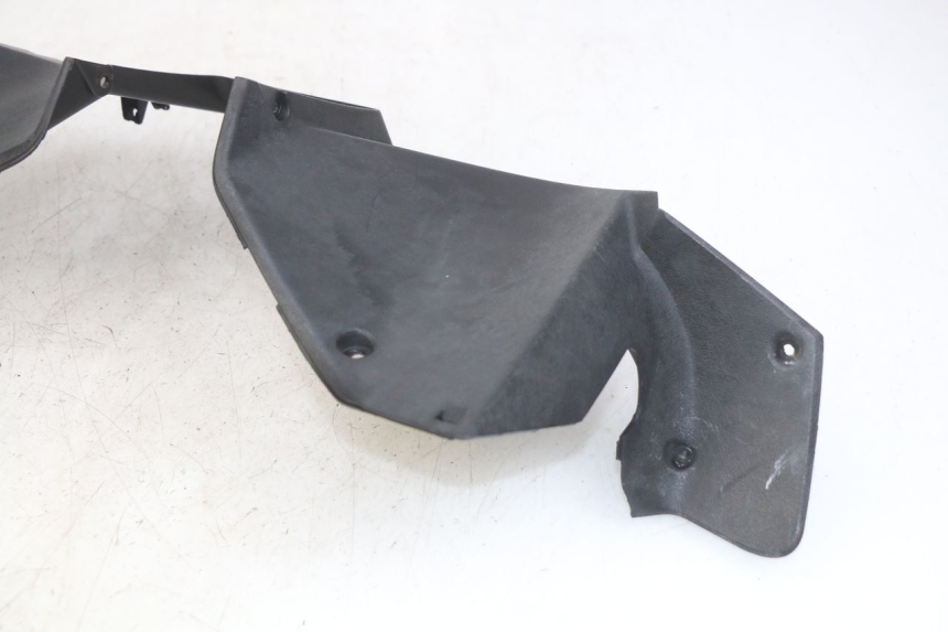 photo de COUVRE GUIDON ARRIERE YAMAHA XMAX X-MAX 125 (2006 - 2009)