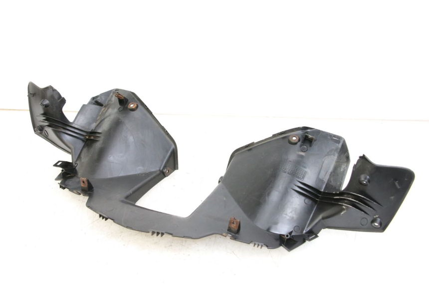 photo de COUVRE GUIDON ARRIERE YAMAHA XMAX X-MAX 125 (2006 - 2009)