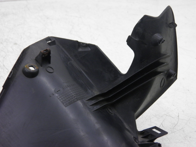 photo de COUVRE GUIDON ARRIERE YAMAHA XMAX X-MAX 125 (2006 - 2009)