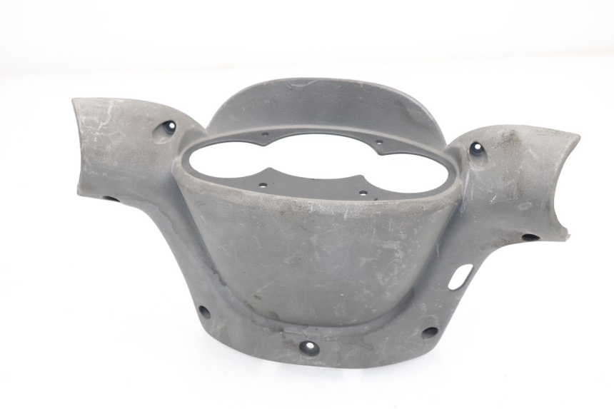 photo de COUVRE GUIDON ARRIERE YAMAHA YP MAJESTY 125 (1998 - 2001)