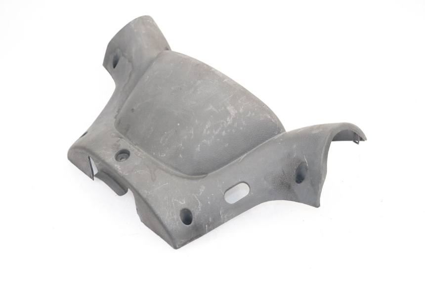 photo de COUVRE GUIDON ARRIERE YAMAHA YP MAJESTY 125 (1998 - 2001)