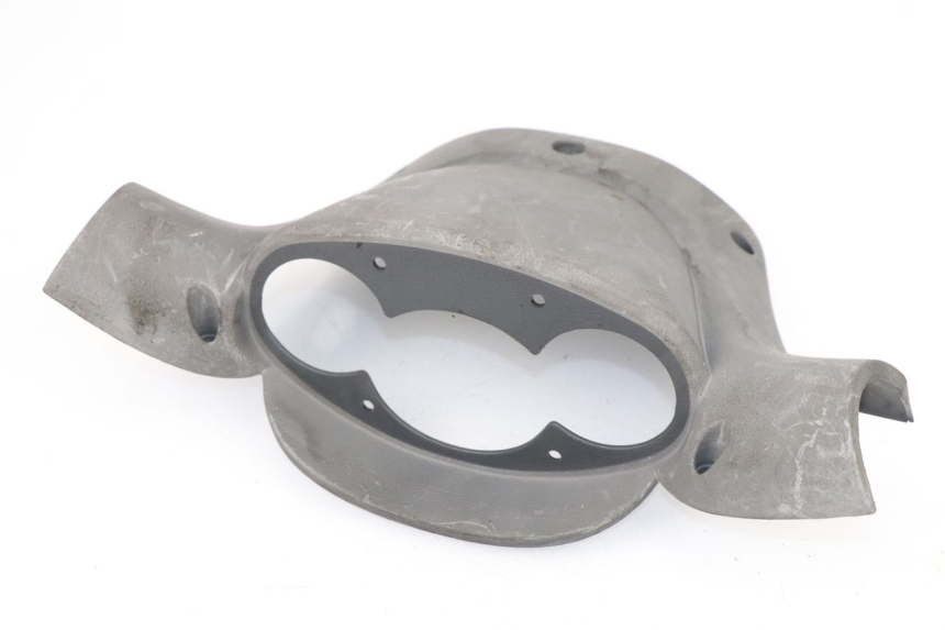 photo de COUVRE GUIDON ARRIERE YAMAHA YP MAJESTY 125 (1998 - 2001)