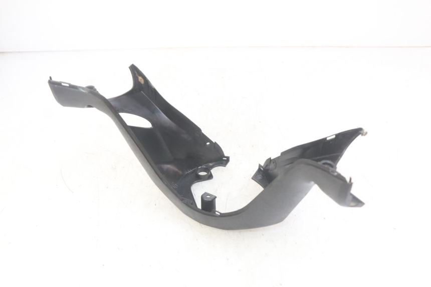 photo de COUVRE GUIDON ARRIERE YAMAHA YP MAJESTY 400 (2004 - 2008)