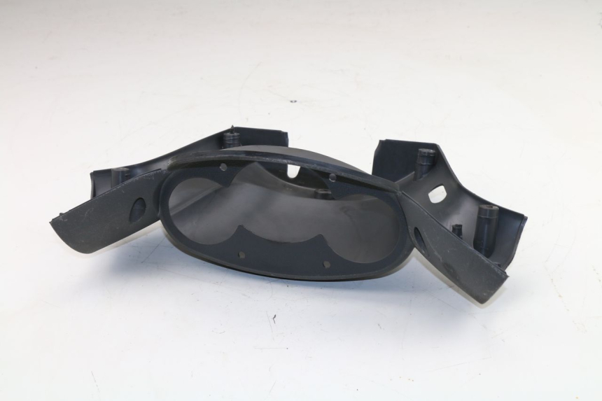 photo de COUVRE GUIDON ARRIERE YAMAHA YP MAJESTY 125 (2007 - 2010)