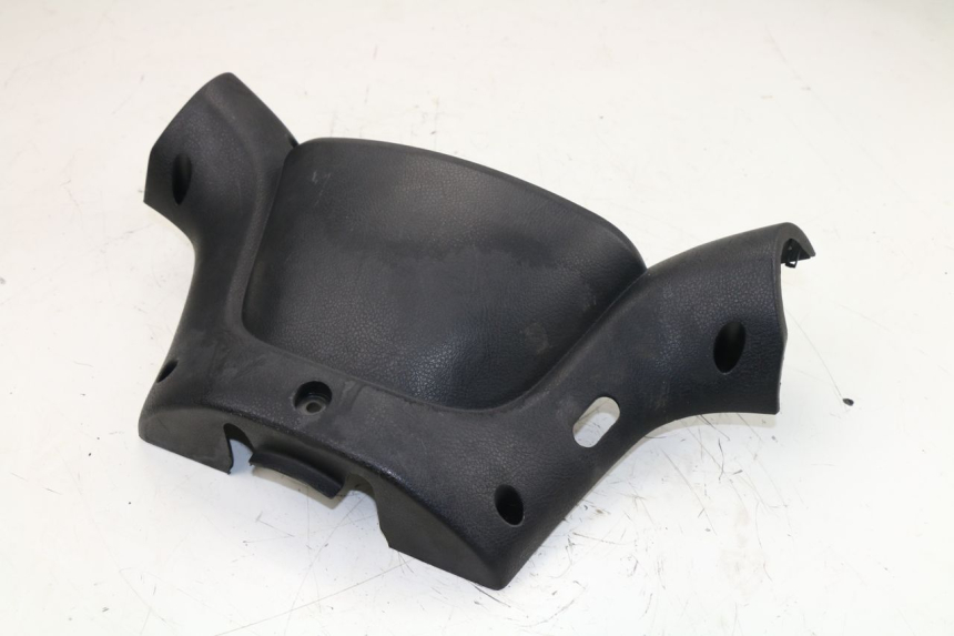 photo de COUVRE GUIDON ARRIERE YAMAHA YP MAJESTY 125 (2007 - 2010)