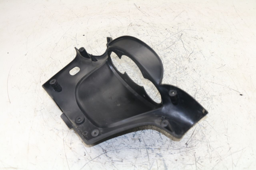 photo de COUVRE GUIDON ARRIERE YAMAHA YP MAJESTY 125 (1998 - 2001)