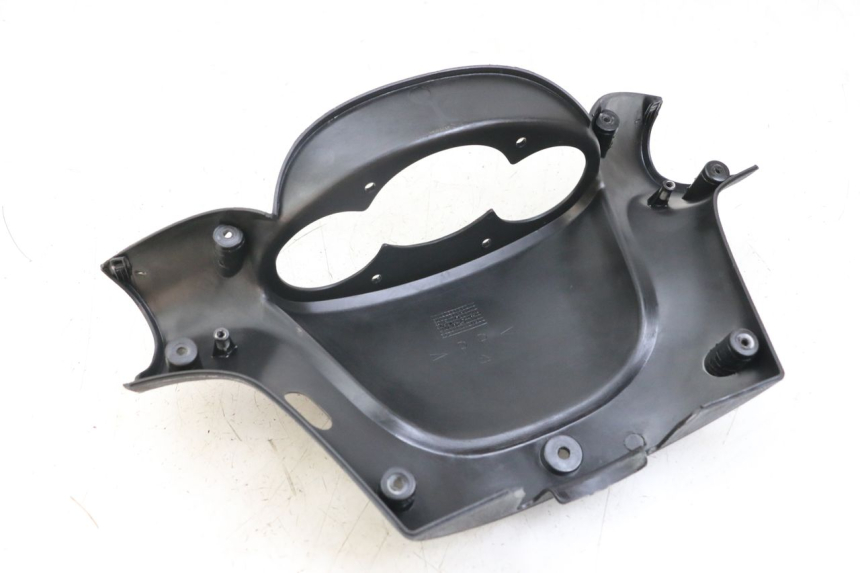 photo de COUVRE GUIDON ARRIERE YAMAHA YP MAJESTY 125 (2002 - 2006)