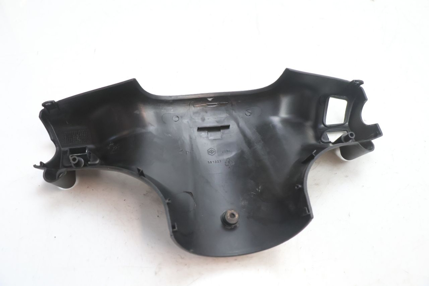 photo de COUVRE GUIDON ARRIERE PIAGGIO ZIP 2T 50 (2009 - 2019) - Autre angle de vue