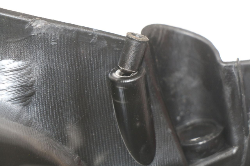 photo de COUVRE GUIDON ARRIERE PIAGGIO ZIP 4T 50 (2018 - 2020)