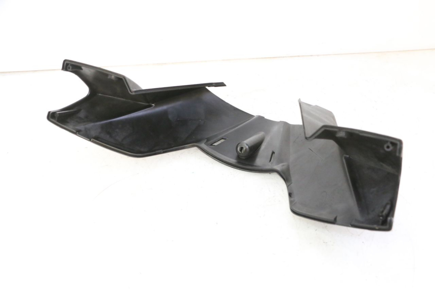 photo de COUVRE GUIDON AVANT QUADRO 4 4D 350 (2015 - 2018)