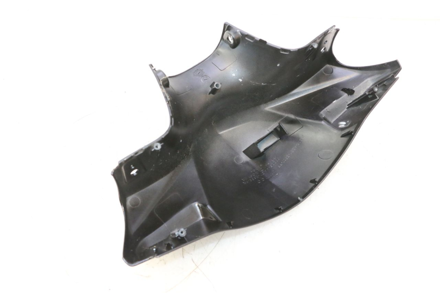 photo de COUVRE GUIDON AVANT KYMCO AGILITY 4T 50 (2018 - 2022) - Gros plan technique