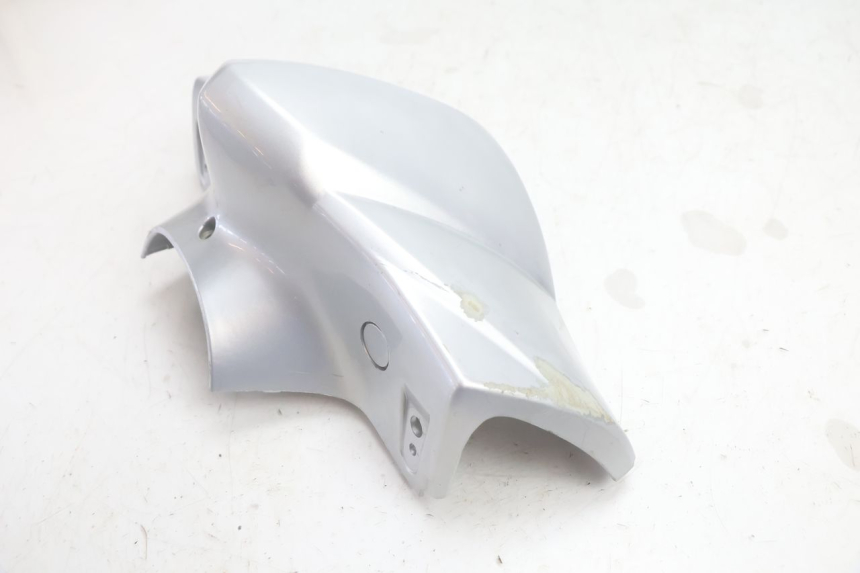 photo de COUVRE GUIDON AVANT KYMCO AGILITY 4T 50 (2005 - 2018) - Détail de la pièce