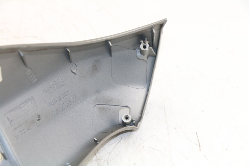 photo de COUVRE GUIDON AVANT APRILIA ATLANTIC 125 (2003 - 2009)