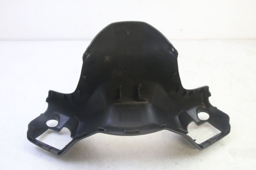 photo de COUVRE GUIDON AVANT SUZUKI BURGMAN 125 (2007 - 2014)