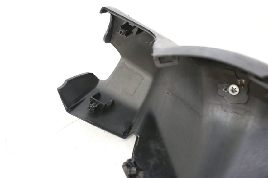 photo de COUVRE GUIDON AVANT PEUGEOT CITYSTAR 50 (2013 - 2017) - Points de fixation