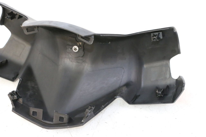 photo de COUVRE GUIDON AVANT PEUGEOT CITYSTAR 50 (2013 - 2017) - État de surface