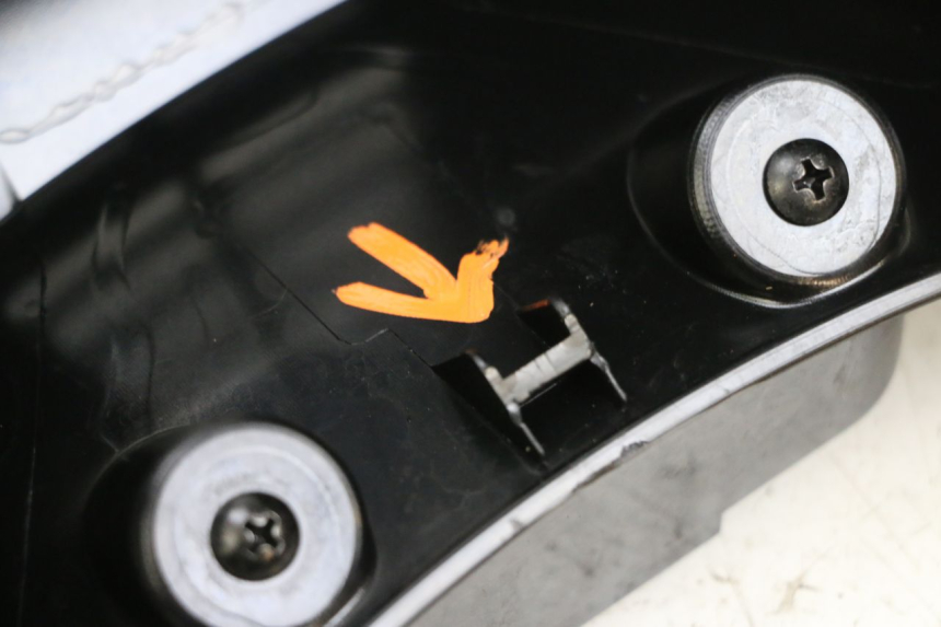 photo de COUVRE GUIDON AVANT SEGWAY NINEBOT E125S 1 (2022 - 2026) - Gros plan technique