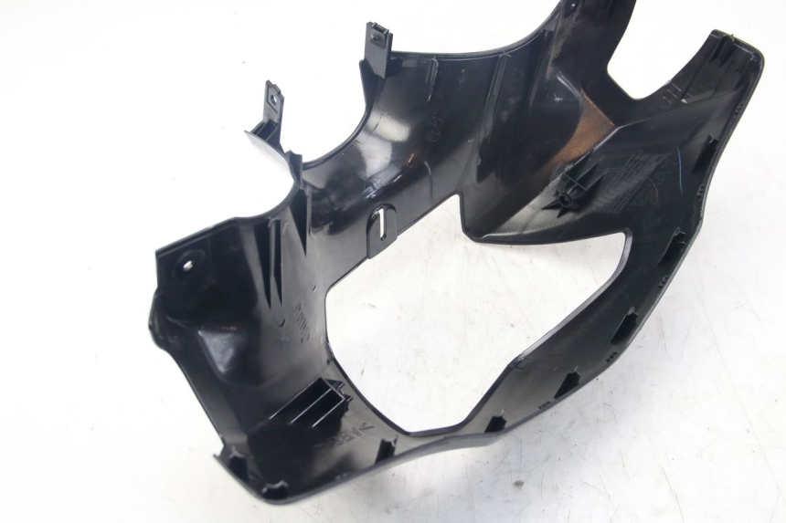 photo de COUVRE GUIDON AVANT YAMAHA D'ELIGHT DELIGHT 125 (2017 - 2020) - Gros plan technique