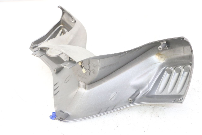 photo de COUVRE GUIDON AVANT PEUGEOT ELYSTAR 125 (2002 - 2007)