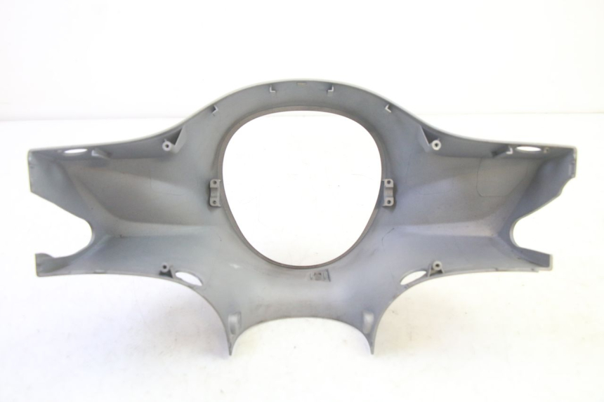 photo de COUVRE GUIDON AVANT SYM FIDDLE 3 III 125 (2014 - 2020) - Autre angle de vue