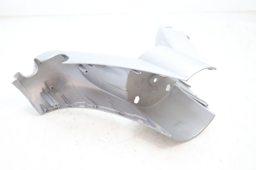 photo de COUVRE GUIDON AVANT KYMCO GRAND DINK 125 (2008 - 2014) - État de surface