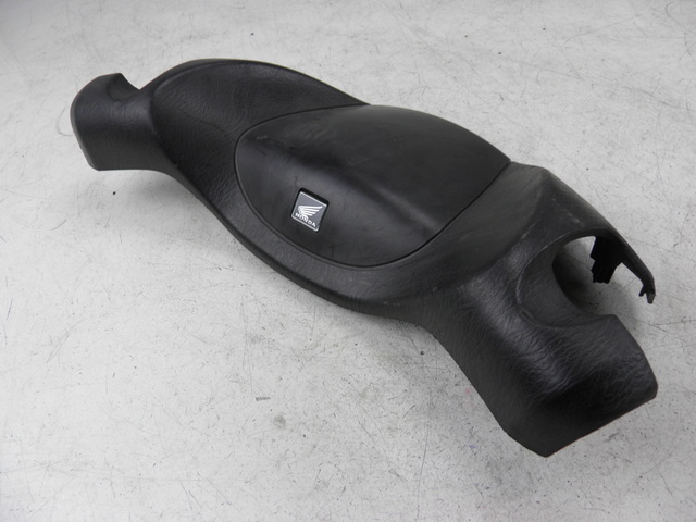 photo de COUVRE GUIDON AVANT HONDA FES S-WING SWING ABS 125 (2007 - 2015)