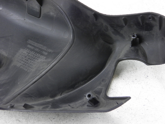 photo de COUVRE GUIDON AVANT HONDA FES S-WING SWING ABS 125 (2007 - 2015)