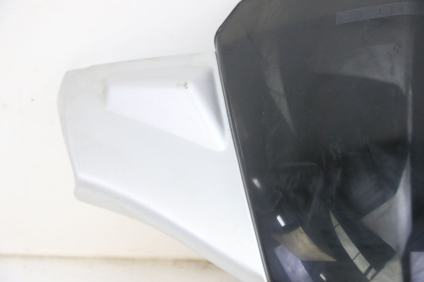 photo de COUVRE GUIDON AVANT PEUGEOT KISBEE 2T 50 (2010 - 2017)