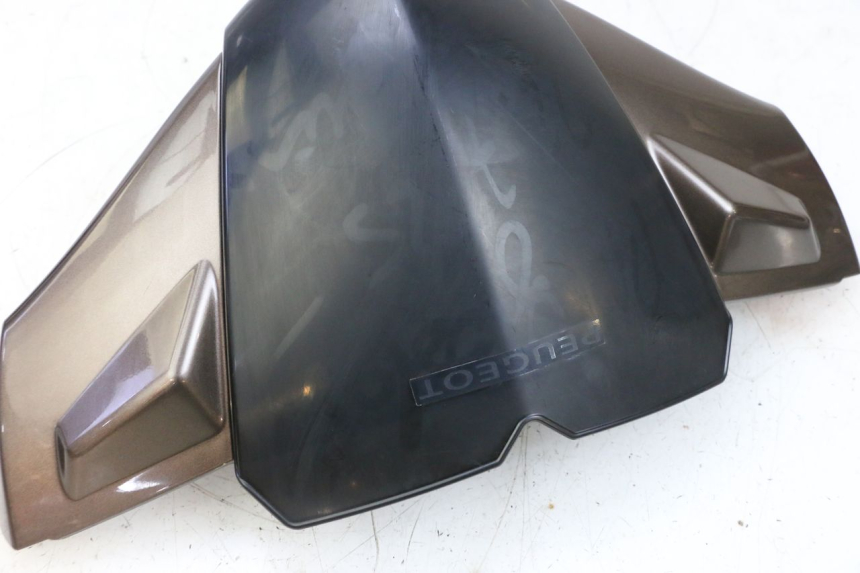 photo de COUVRE GUIDON AVANT PEUGEOT KISBEE 2T 50 (2010 - 2017) - Zoom état d’usage