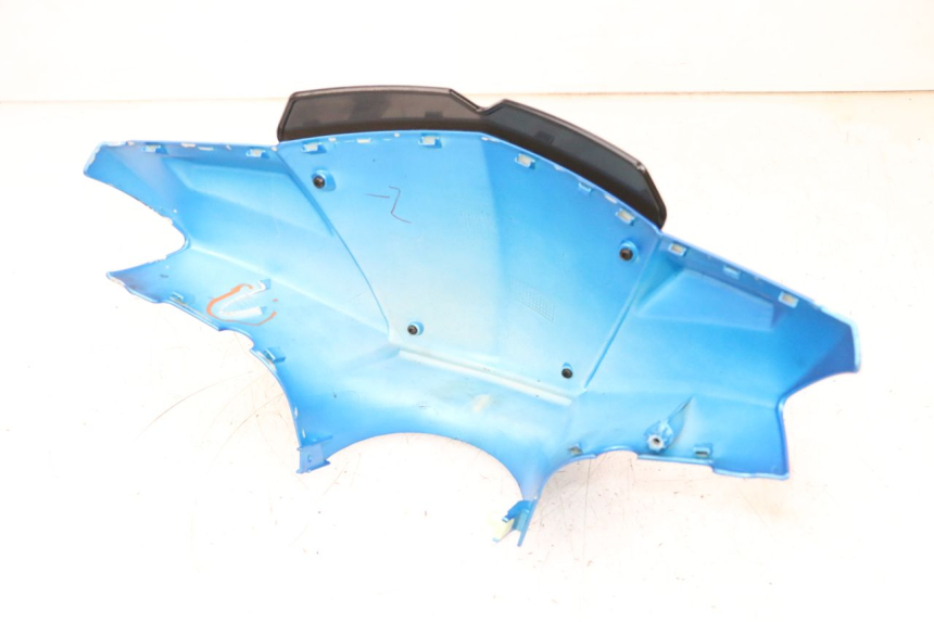 photo de COUVRE GUIDON AVANT PEUGEOT KISBEE 4T 50 (2010 - 2017) - Focus structure