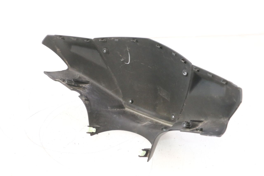 photo de COUVRE GUIDON AVANT PEUGEOT KISBEE 4T 50 (2023 - 2026) - Vue d’ensemble