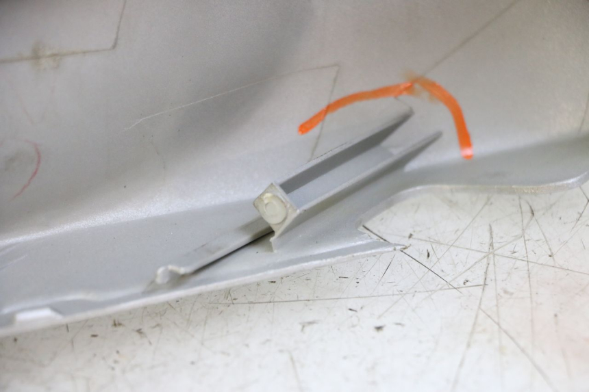 photo de COUVRE GUIDON AVANT KYMCO GRAND DINK 125 (2008 - 2014)