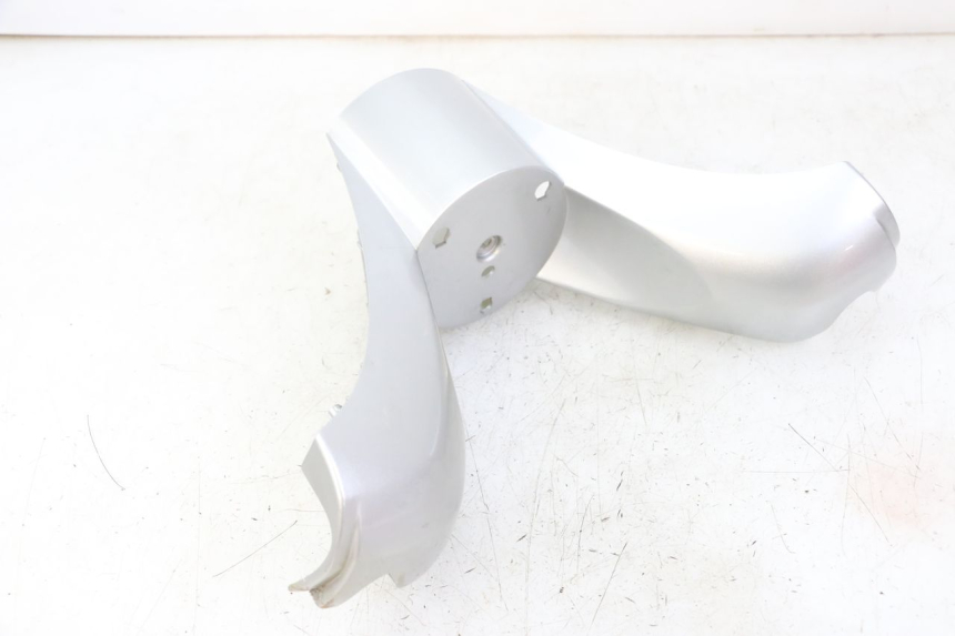 photo de COUVRE GUIDON AVANT KYMCO GRAND DINK 125 (2008 - 2014)