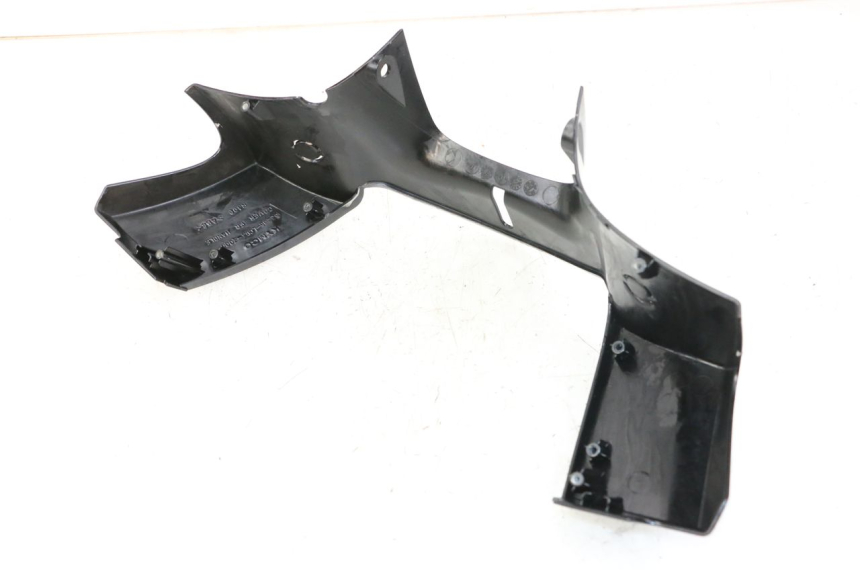 photo de COUVRE GUIDON AVANT KYMCO PEOPLE S 125 (2000 - 2008)