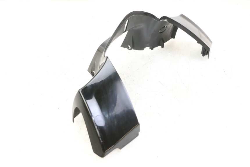 photo de COUVRE GUIDON AVANT KYMCO PEOPLE S 125 (2000 - 2008)